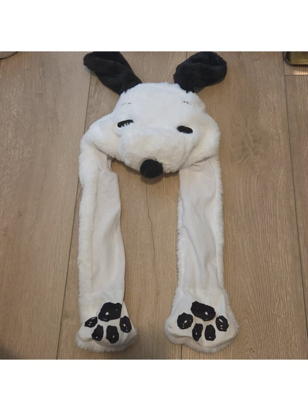 Peanuts Snoopy Hat & Scarf Movable Ears